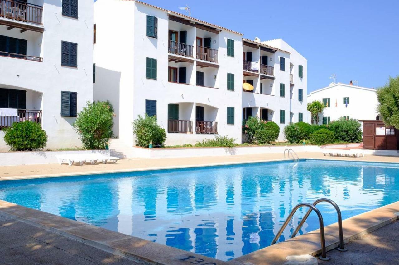 Vistas Al Mar Y La Piscina Apartment Arenal d'en Castell Exterior photo